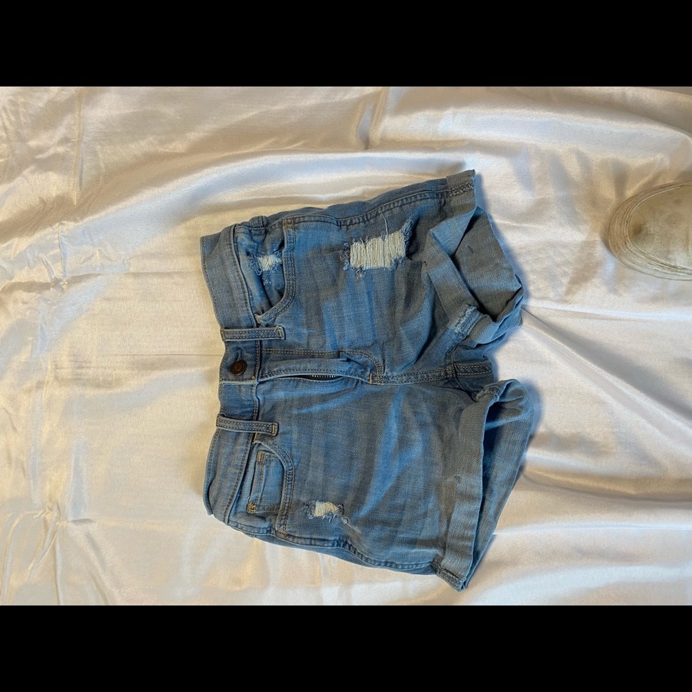 Hollister shorts size 0